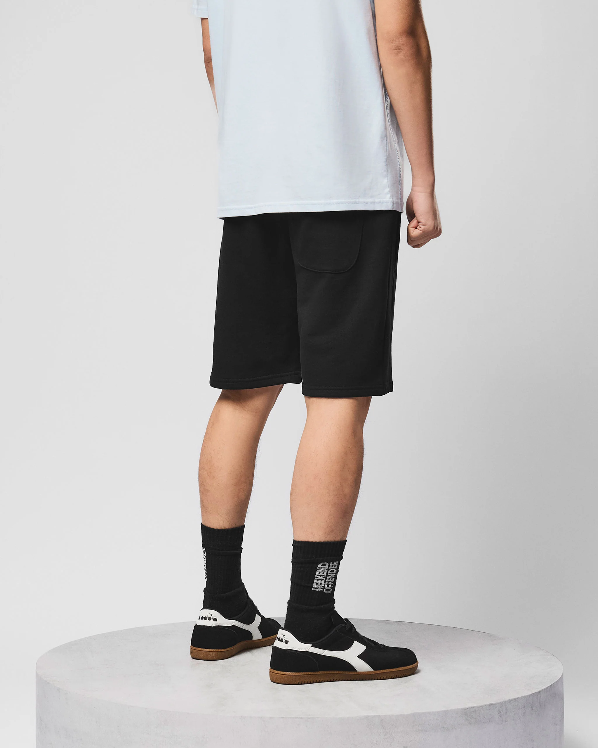 Action Classic Shorts Black - Image 4