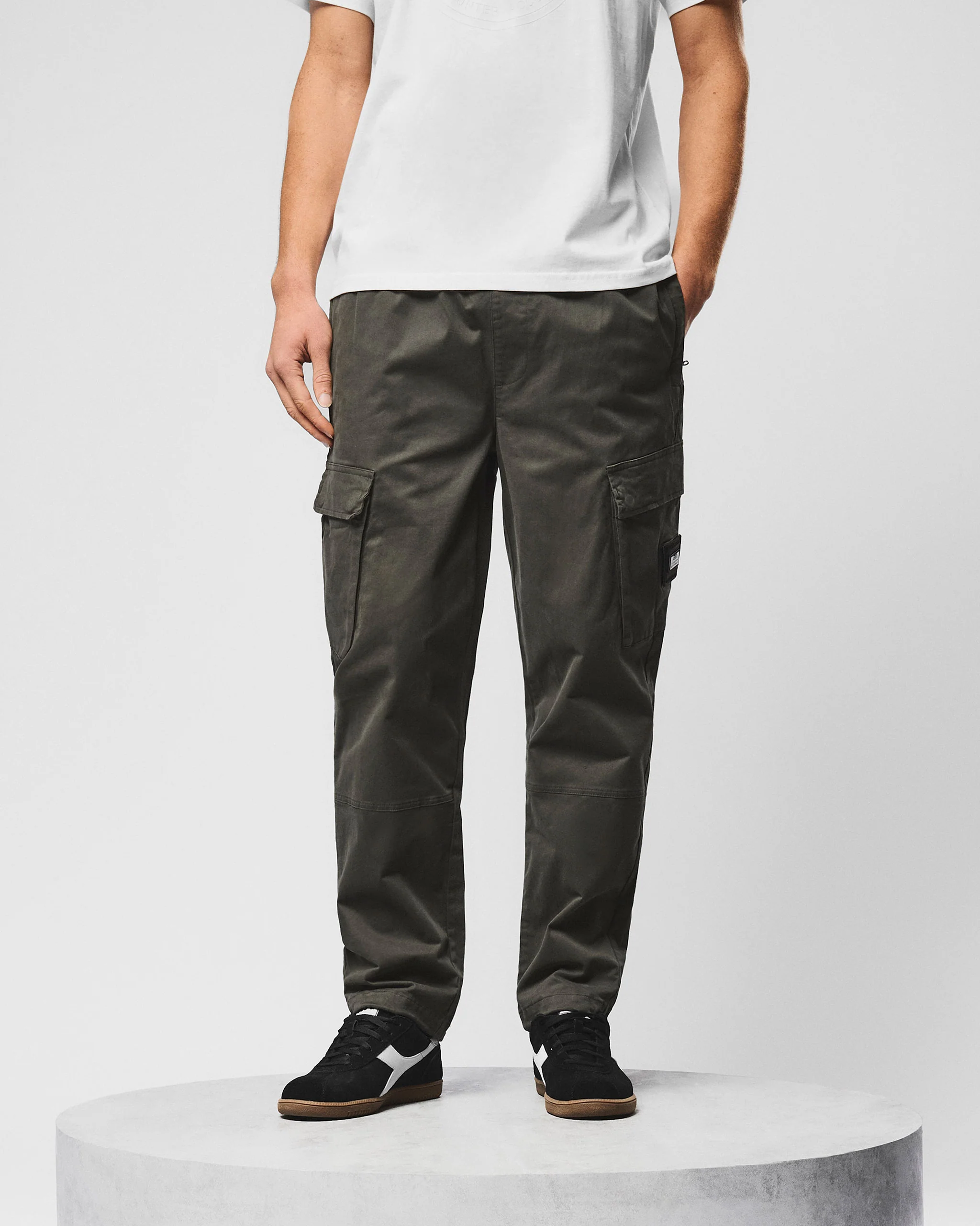 Eldon Relaxed Pant Black Forest Green - Image 3