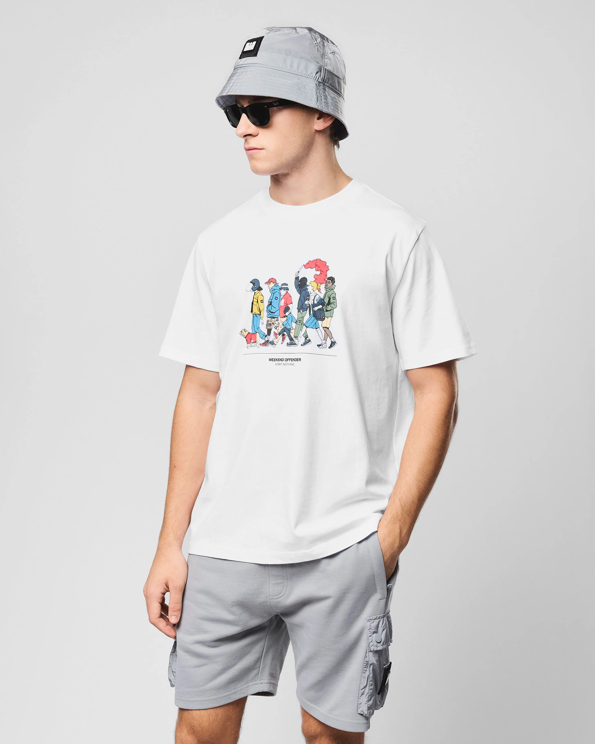 Everyone Graphic T-Shirt White - Image 4