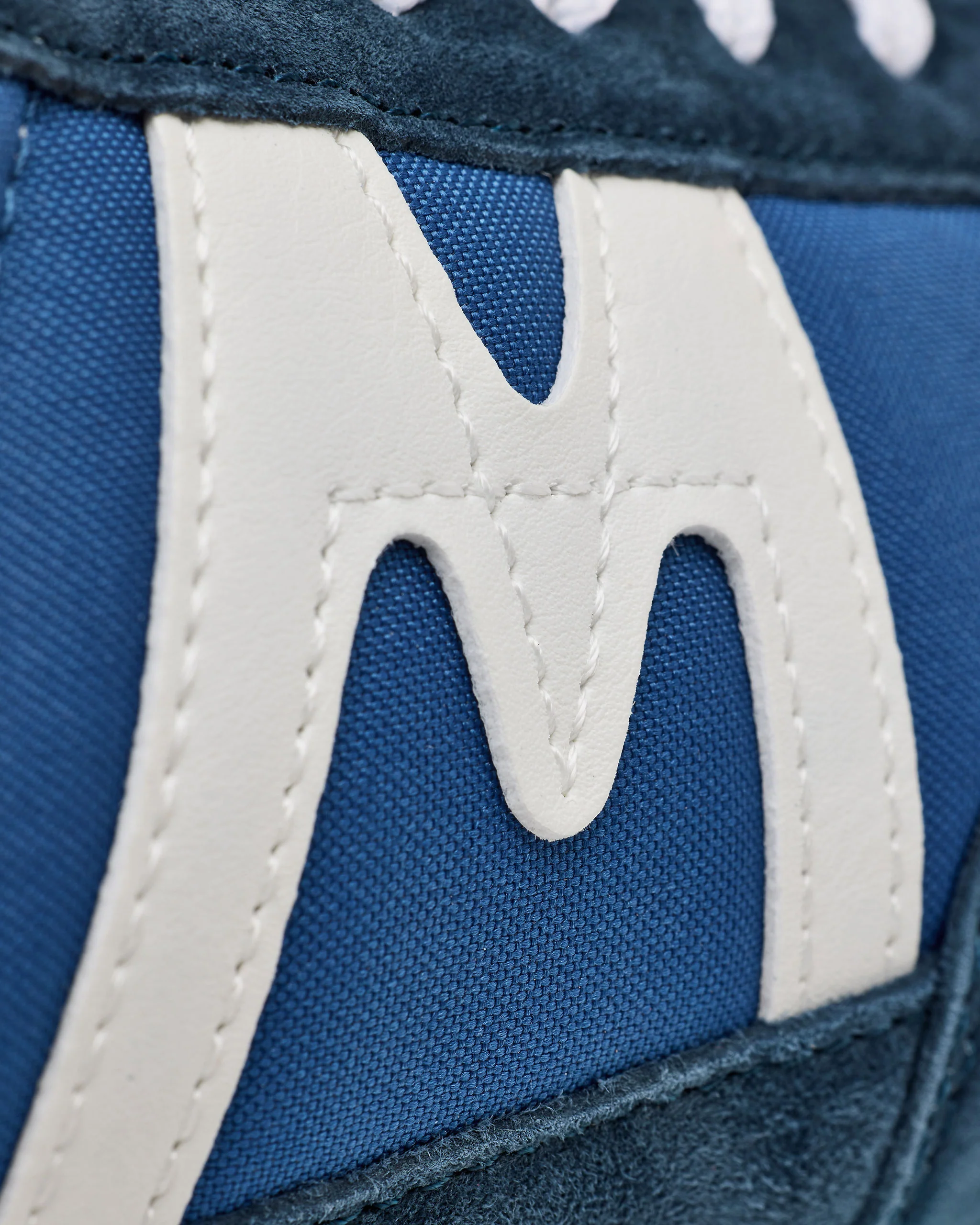 Karhu Mestari Classic Blue/White - Image 4