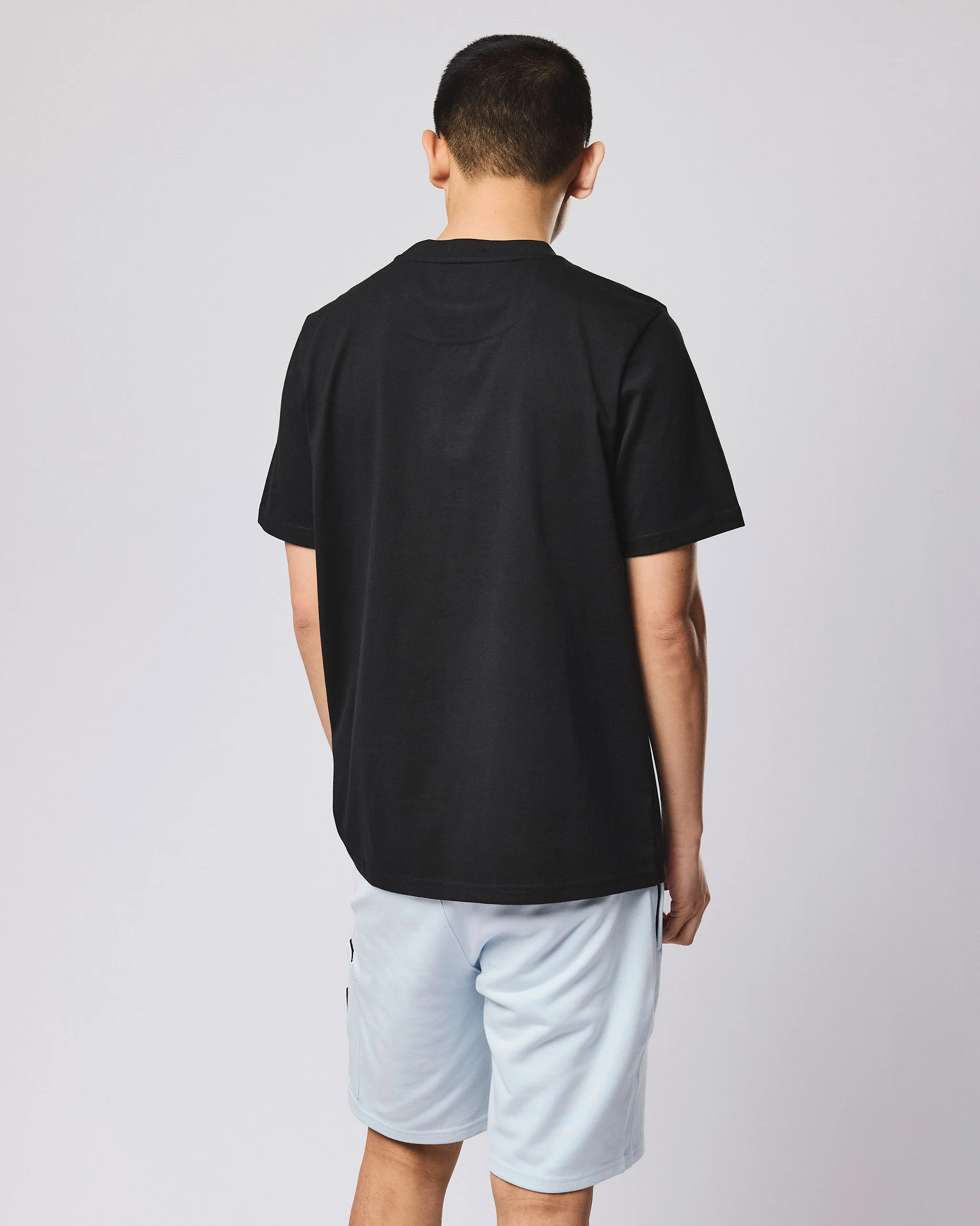 Laces Graphic T-Shirt Black - Image 5