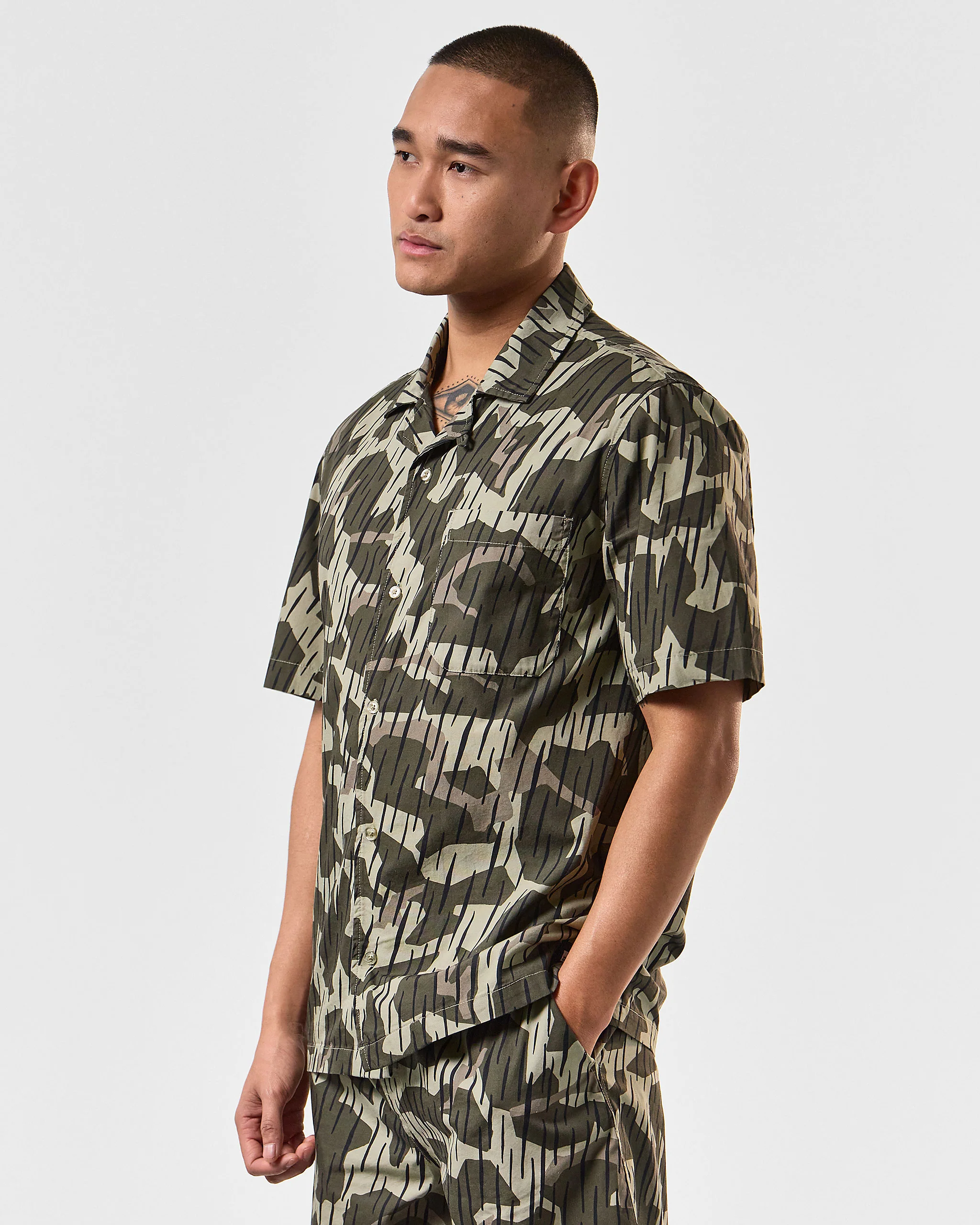 Monuriki Shirt Castle Green Rain Camo - Image 3
