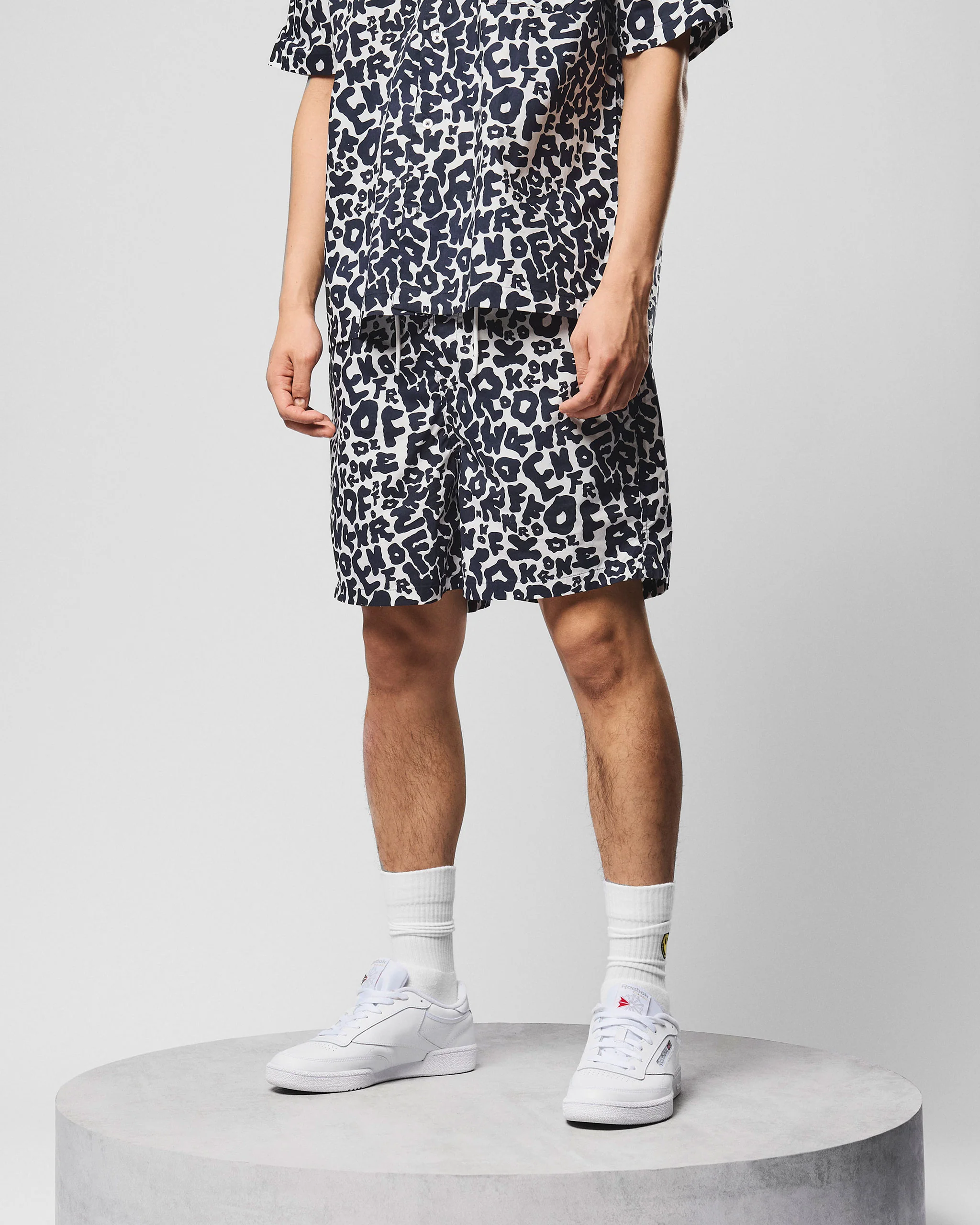 Nador Summer Short Ghost/Navy - Image 3