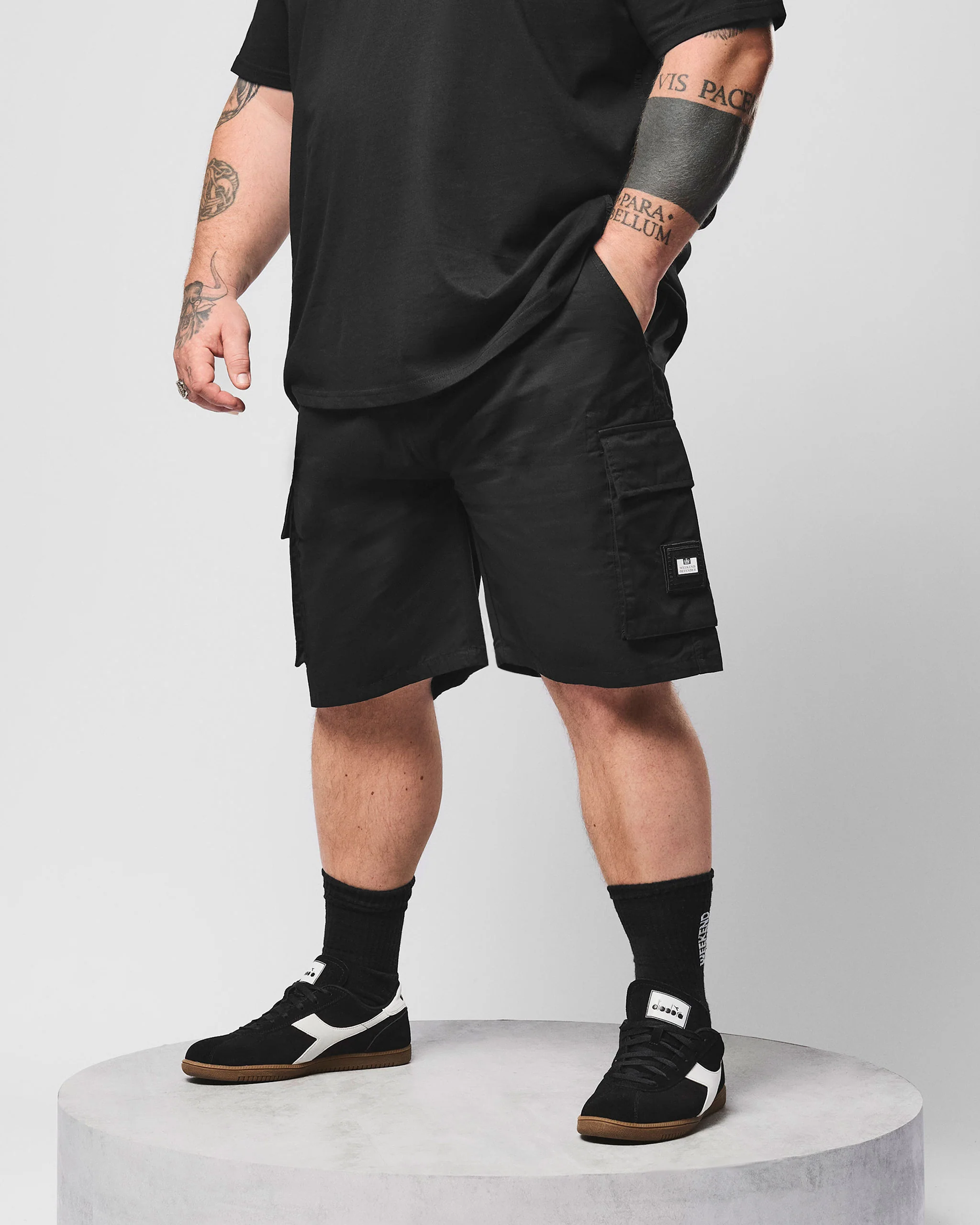 Plus Size - Mascia Cargo Shorts Black - Image 3