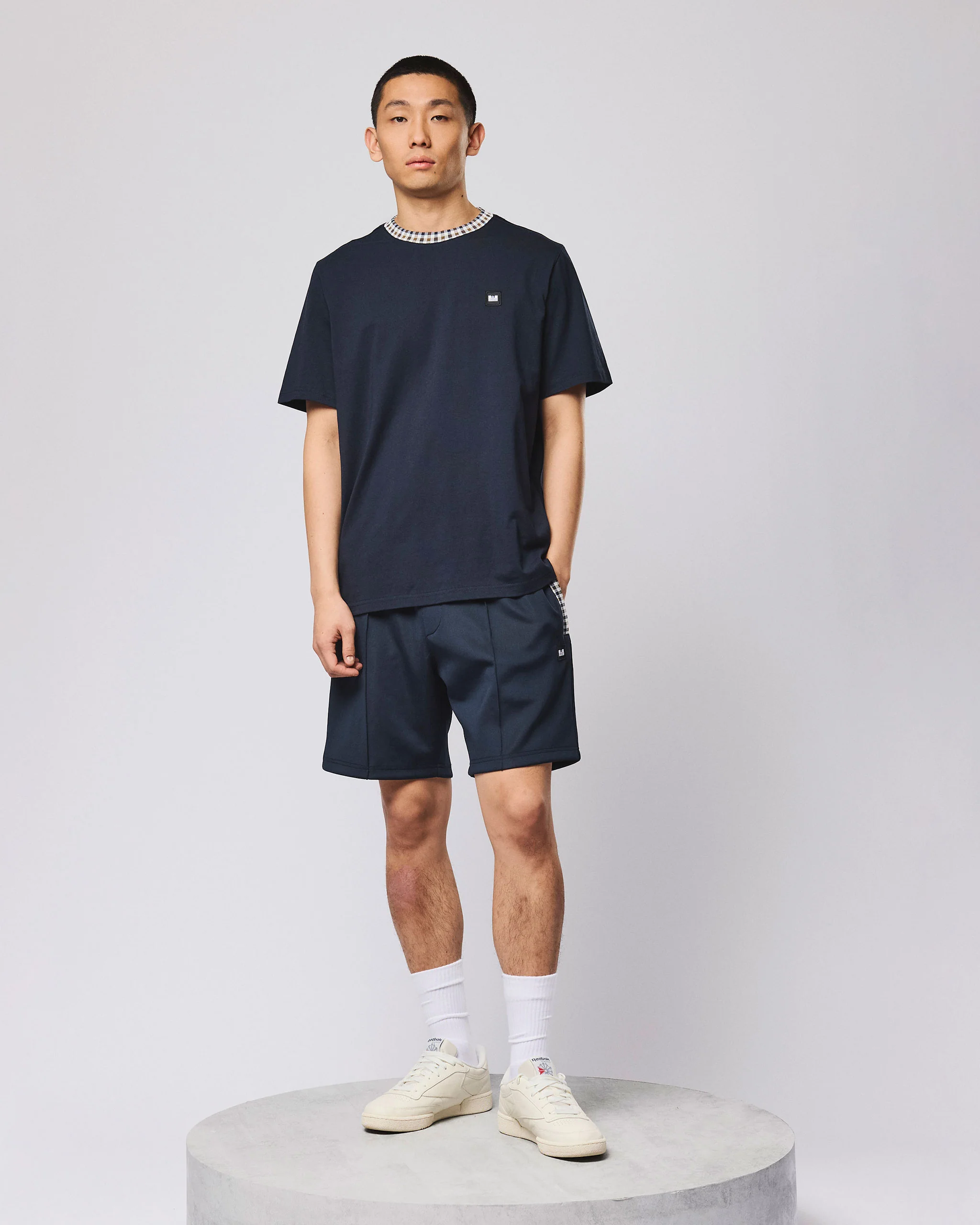 Sila T-Shirt Navy - Image 2