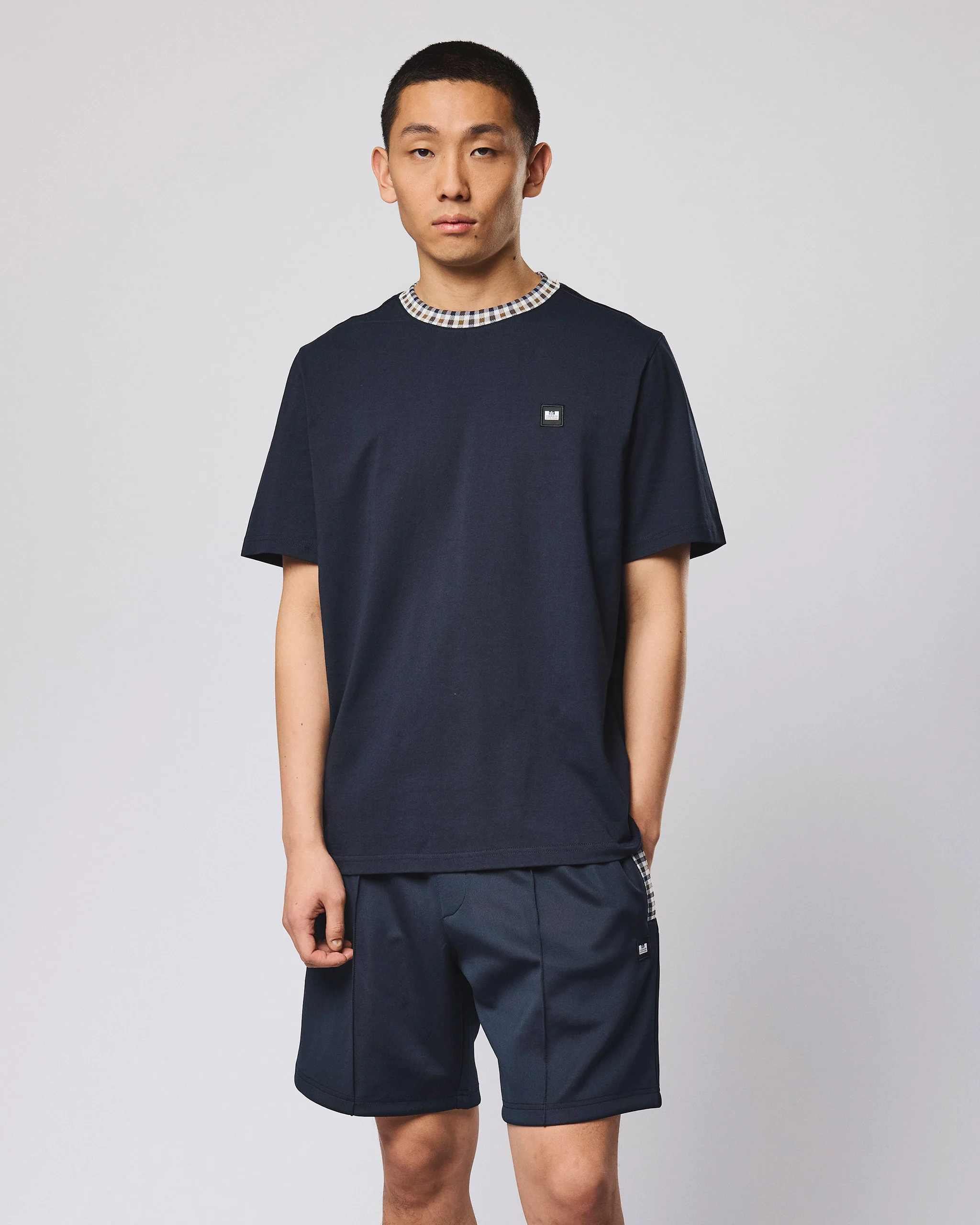 Sila T-Shirt Navy - Image 3